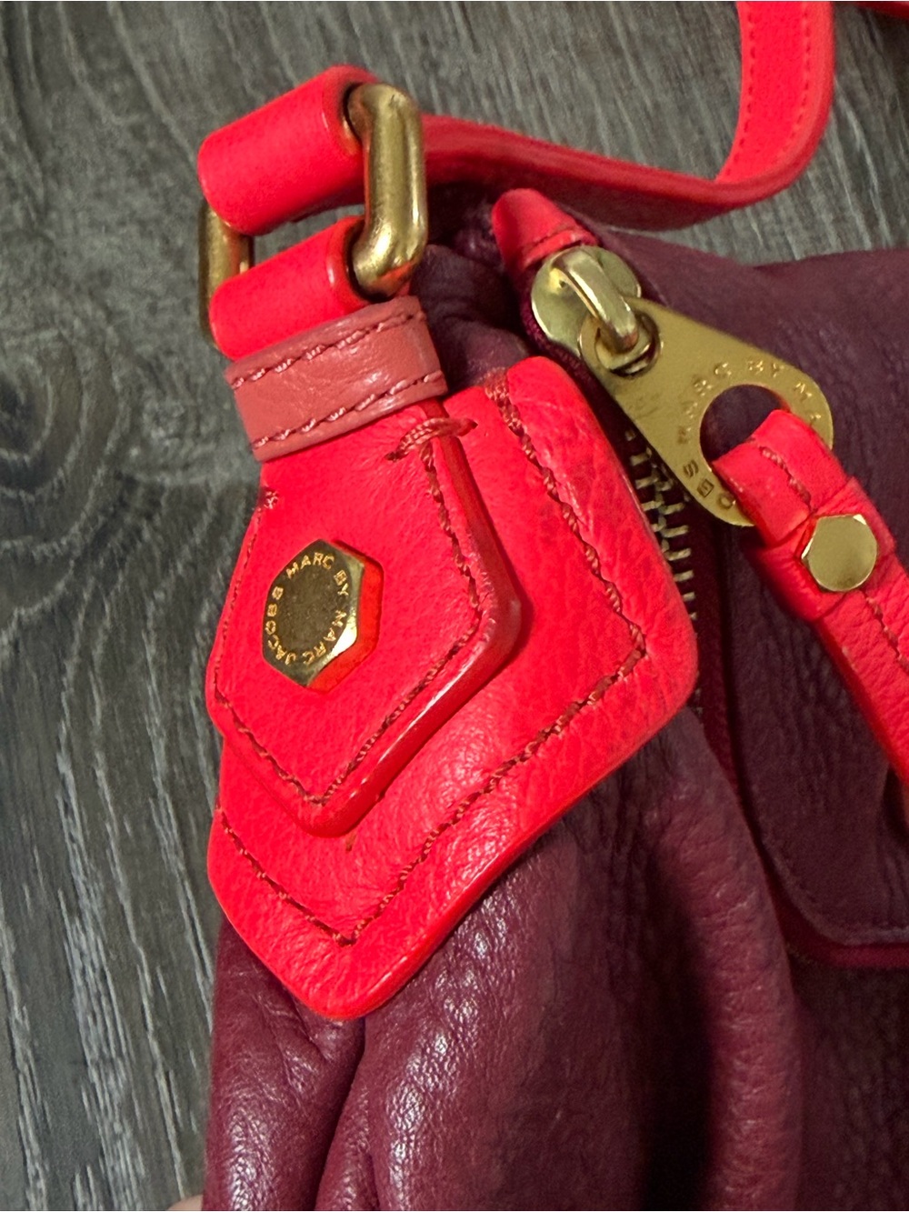 Marc by Marc Jacobs Burgundy Red Leather Crossbody with Coral Strap - Picture 4 of 11